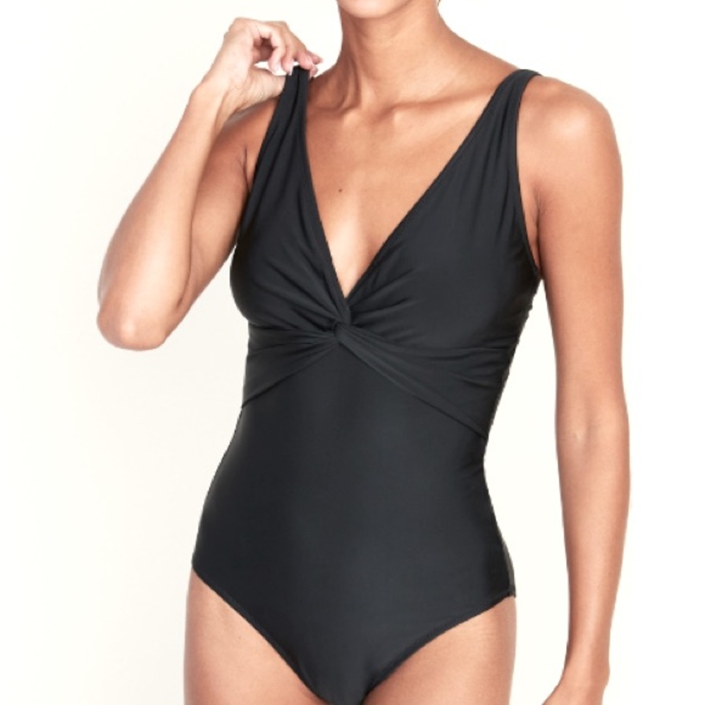 Old Navy Twist-Front One-Piece Swimsuit